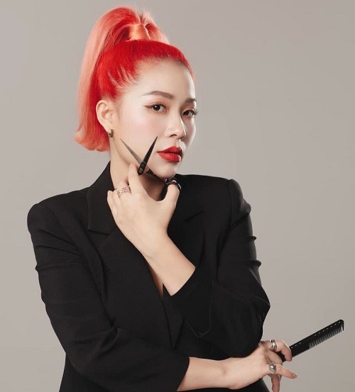 Dương Tây hiện đã trở thành một hairstylist có tiếng tại Hà Thành