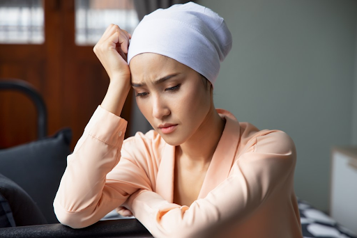 Hóa trị có bị rụng tóc không