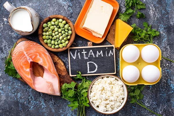 Vitamin D giúp kích thích các nang tóc