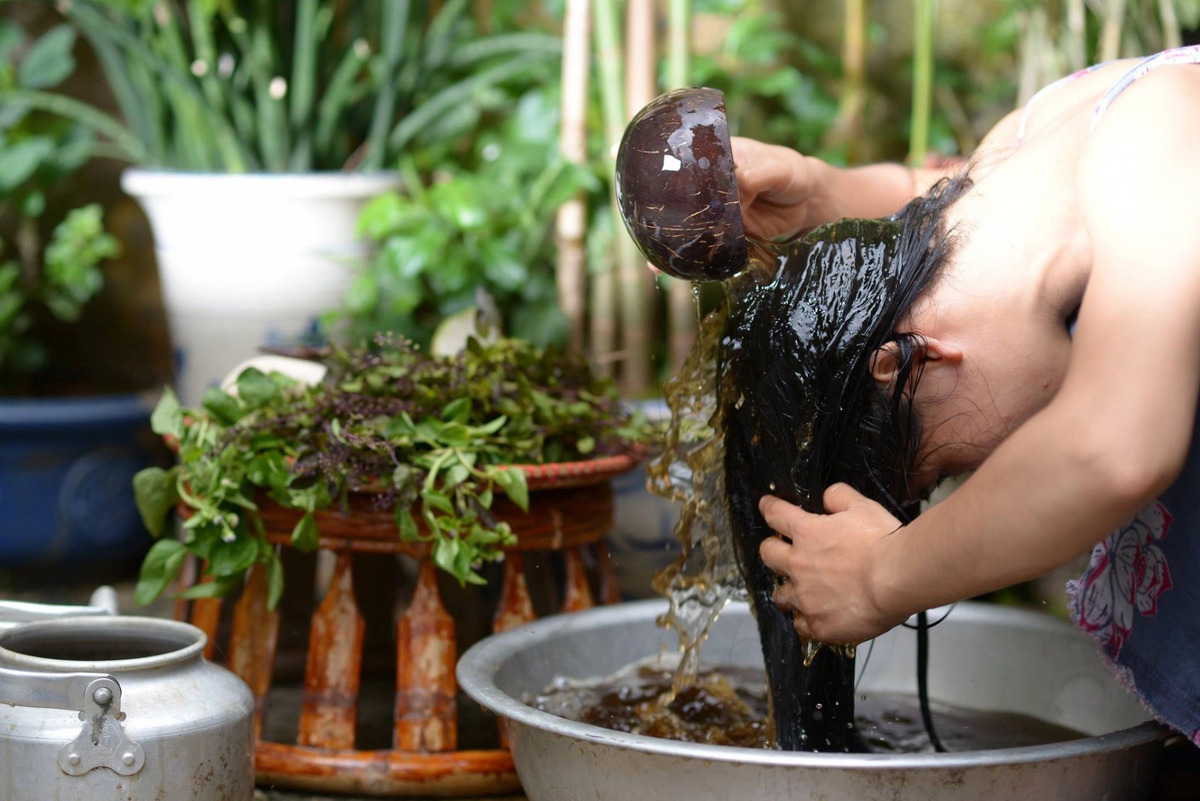 Tư thế cúi người truyền thống